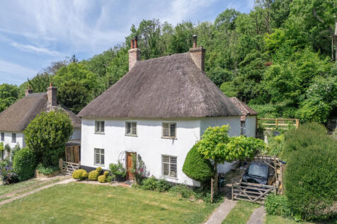 Milton Abbas, Blandford Forum, Dorset 3 bed semi