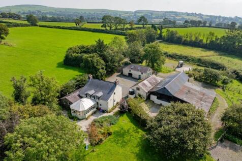Cilcennin, Near Aberaeron, SA48 3 bed property with land for sale
