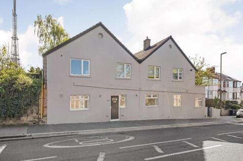 2 bedroom maisonette for sale