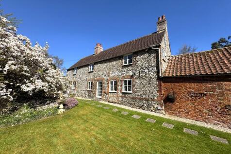 4 bedroom cottage for sale