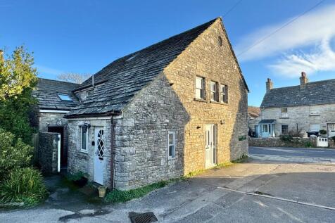 4 bedroom maisonette for sale
