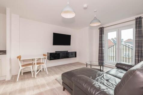 Micklewait Avenue, Wakefield WF4 2 bed apartment for sale