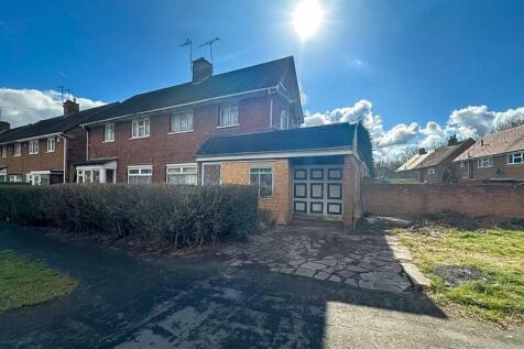 2 bedroom semi-detached house for sale