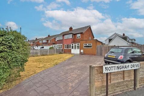 Buckingham Drive, Willenhall 3 bed semi