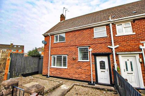 Pointon Close, COSELEY, WV14 9XE 3 bed semi