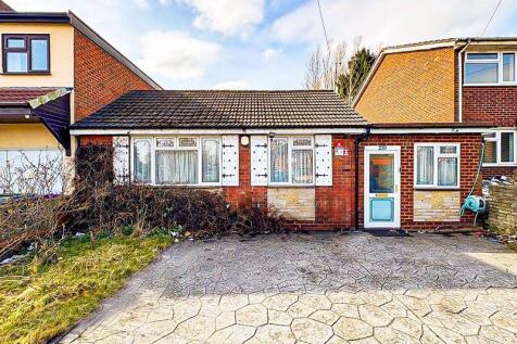 Wolverhampton Road East... 5 bed bungalow for sale