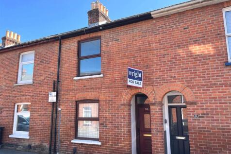 Caesars Road, Newport 3 bed terraced house for sale