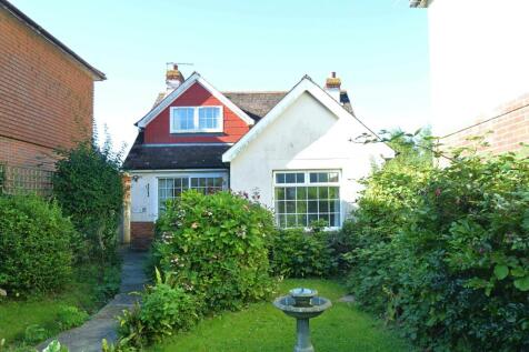 1 Alresford Road, Shanklin, Isle Of... 3 bed detached house for sale