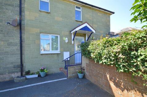 SUPERB GARDEN * SANDOWN 2 bed end of terrace house for sale