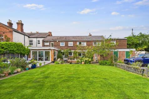 Heath Road, Upton, CH2 4 bed property for sale