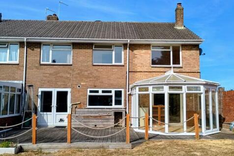 Tarrant Drive, Northmoor, Wareham 5 bed end of terrace house for sale
