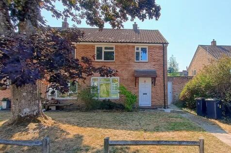 Cranesmoor Close, Bovington, Wareham 3 bed semi