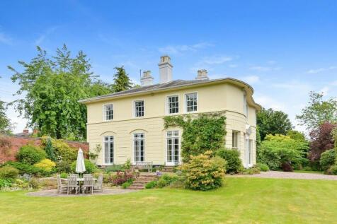 6 bedroom detached house for sale