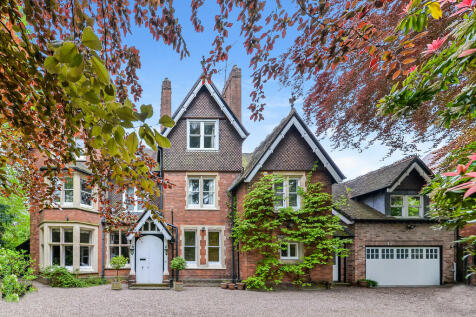 10 bedroom detached house for sale