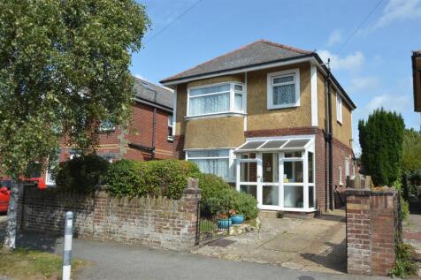 CENTRAL RYDE 3 bed detached house for sale