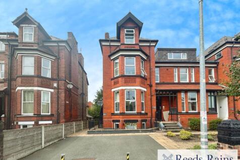 Victoria Crescent, Manchester M30 1 bed apartment for sale