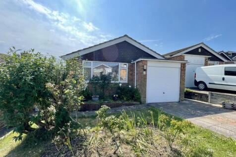 Howey Close, Newhaven 3 bed detached bungalow for sale