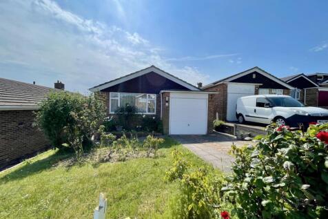 Howey Close, Newhaven 3 bed detached bungalow for sale