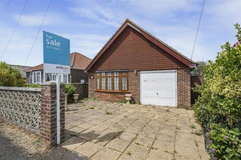 Friars Avenue, Peacehaven 2 bed detached bungalow for sale