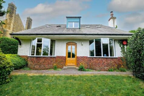 Oldfield Road, Holmfirth HD9 4 bed detached house for sale