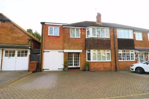 4 bedroom semi-detached house for sale
