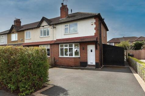 Acacia Avenue, Knutsford, WA16 3 bed end of terrace house for sale