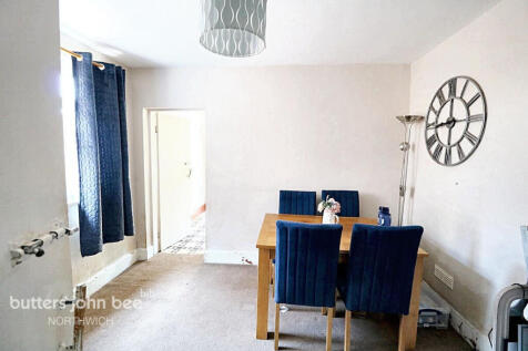 West Avenue, Northwich 3 bed detached house for sale