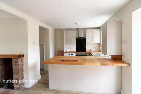 2 bedroom semi-detached house for sale