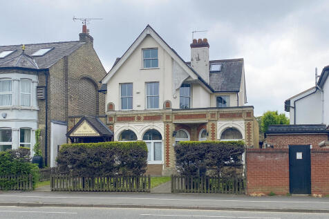 11 bedroom detached house for sale