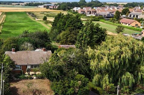 2 bedroom detached house for sale