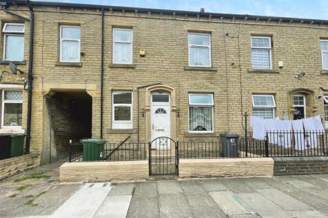 Pembroke Street, Bradford BD5 3 bed terraced house for sale