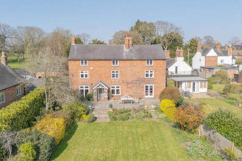 Leicester LE7 6 bed detached house for sale