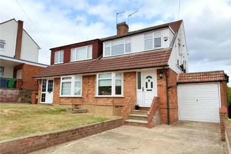 Tempest Avenue, Potters Bar, Herts, EN6 2 bed semi