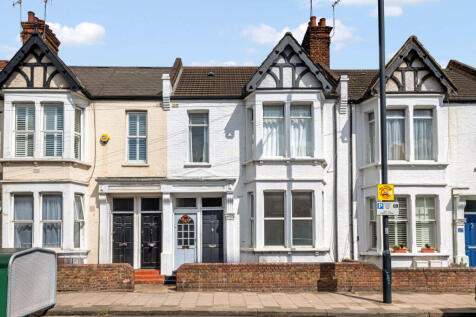Kilburn Lane, London, W10 2 bed flat for sale