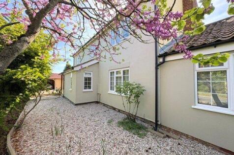 Ipswich Road, Charsfield, Woodbridge... 5 bed detached house for sale