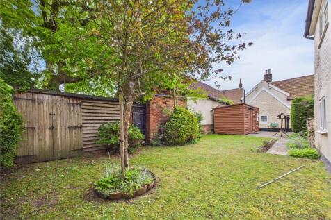 High Street, Wickham Market... 2 bed end of terrace house for sale
