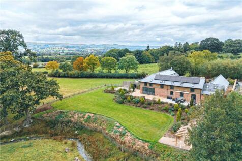 4 bedroom barn conversion for sale