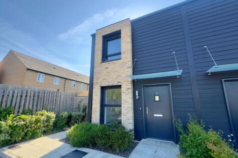 2 bedroom semi-detached house for sale