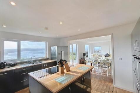 Broad Haven 4 bed detached bungalow for sale