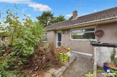 Hillcroft, Johnston, Haverfordwest 2 bed semi