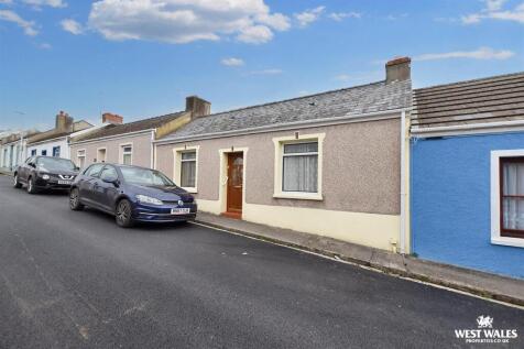 Thomas Street, Pembroke 2 bed terraced house for sale