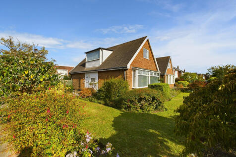 Clitheroe Road,  Lytham St. Annes, FY8 4 bed bungalow for sale