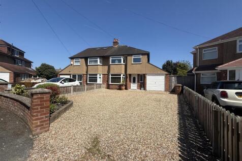 Speedwell Close, Heswall, Wirral 3 bed semi