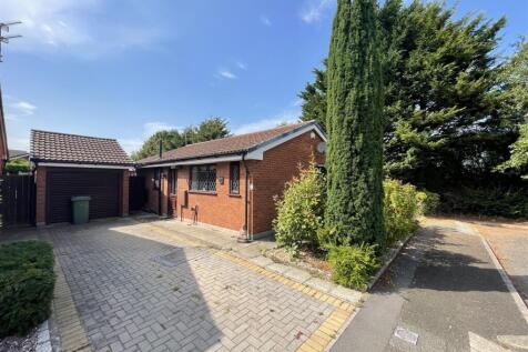 The Scythes, Greasby, Wirral 1 bed detached bungalow for sale