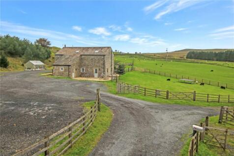 Skipton Old Road, Laneshawbridge, BB8 3 bed detached house for sale