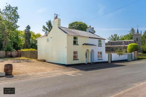 2 bedroom semi-detached house for sale