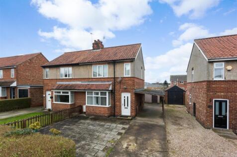 2 bedroom semi-detached house for sale
