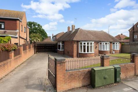 The Village, Wigginton, York 3 bed detached bungalow for sale