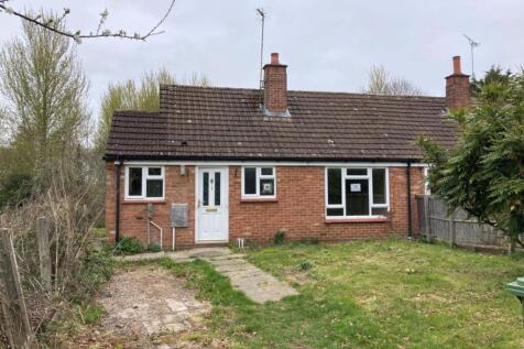 2 bedroom semi-detached bungalow for sale