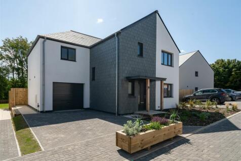 The Grange, Truro TR4 4 bed detached house for sale